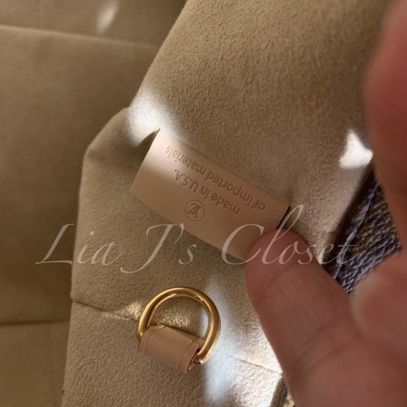 Like New Louis Vuitton Artsy MM Monogram 2017 - Picture 3 of 8